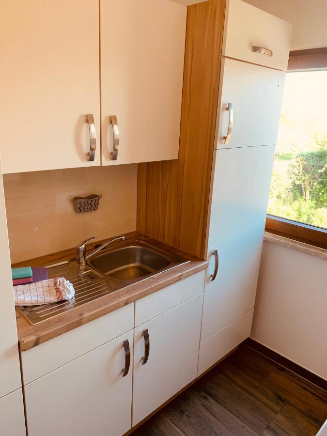 Felix Living 4, Modern & Cozy 2 Zimmer Wohnung, Balkon, Parkplatz Salzweg Esterno foto